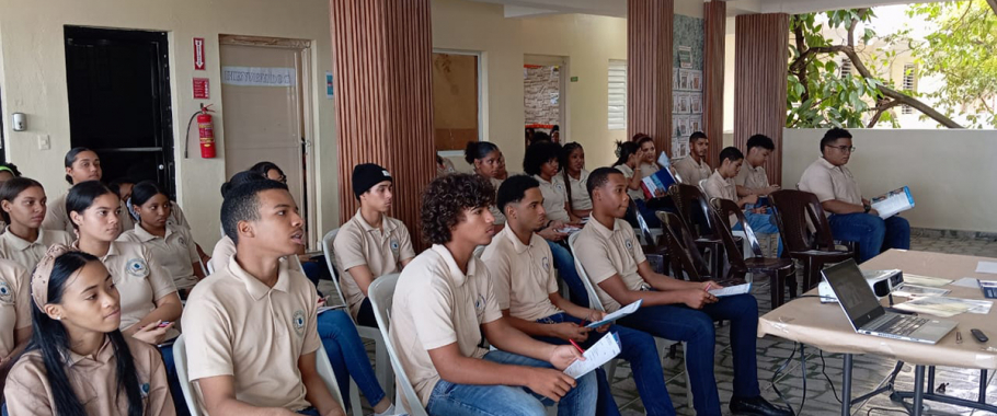 Presentación en el Colegio con Inglés Nuevo Centenario