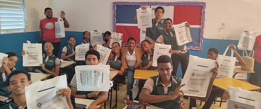 Colegio Valle de Bendición en La Romana