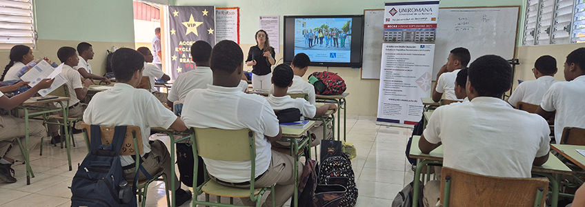 Presentación en el Colegio Católico Técnico Calasanz San Eduardo